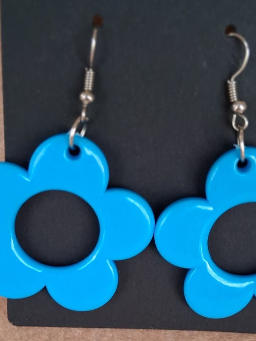 Vintage Acrylic Daisy Blue Pierced Earrings